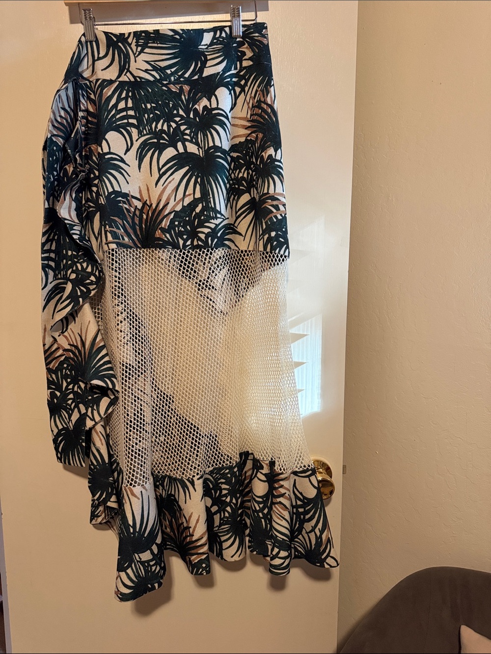 PatBO Green, Cream and Tan Tropical Print Top - Picture 2 of 7